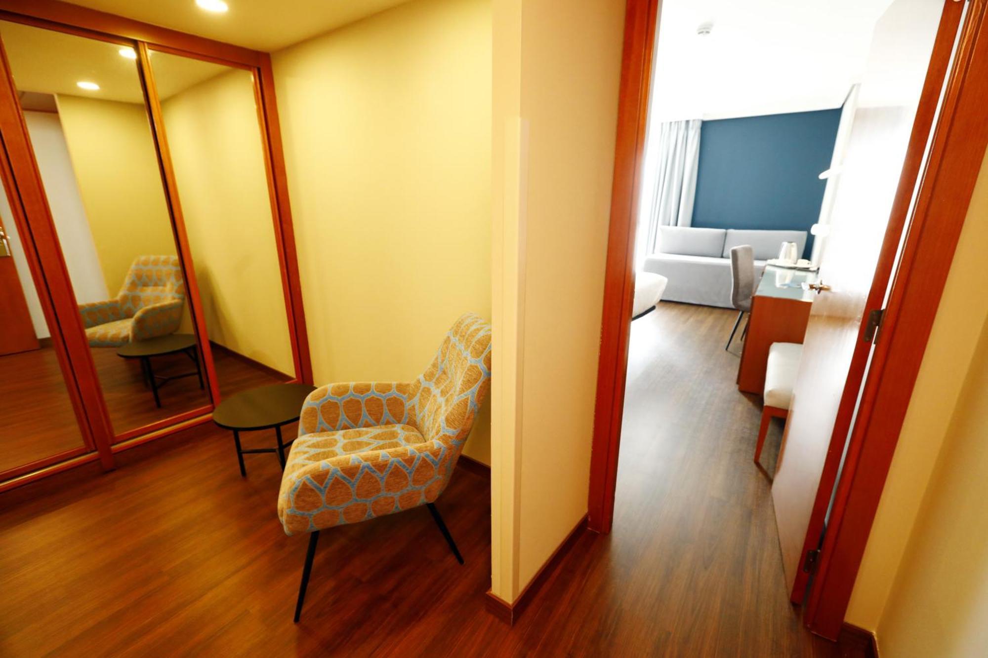 Travelodge Madrid Coslada Aeropuerto Екстер'єр фото