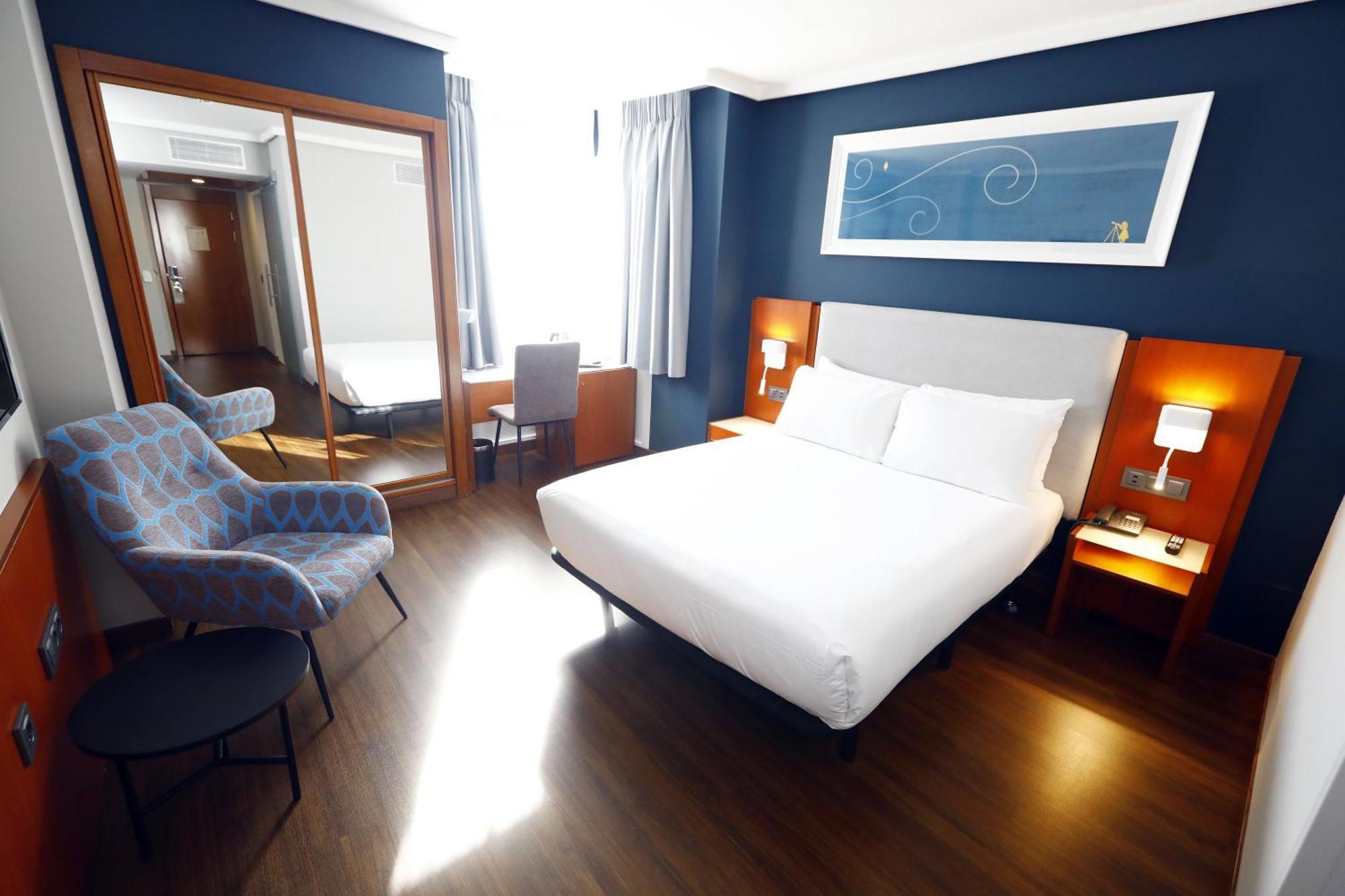 Travelodge Madrid Coslada Aeropuerto Екстер'єр фото
